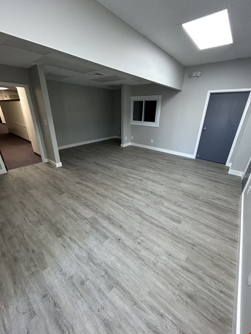 5815-5821 W Capitol Dr