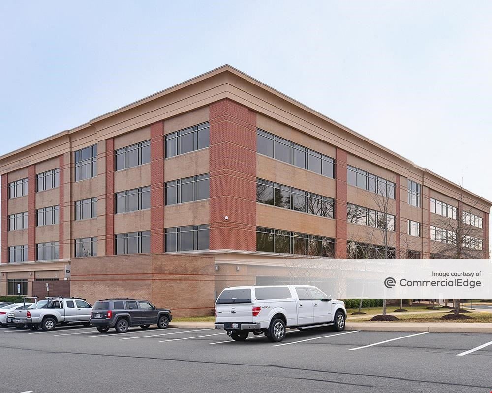 Quantico Corporate Center - 925 Corporate Drive