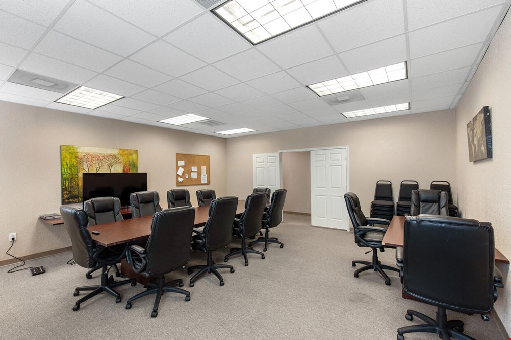 1125 Cypress Station