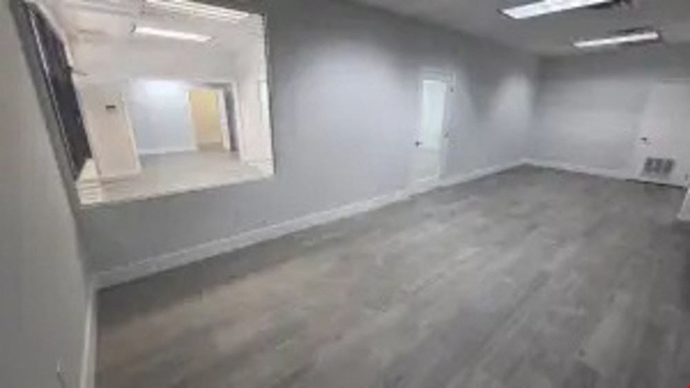 4624 SF Suite 201-203 PROFESSIONAL & MEDICAL OFFICE SPACE FOR LEASE