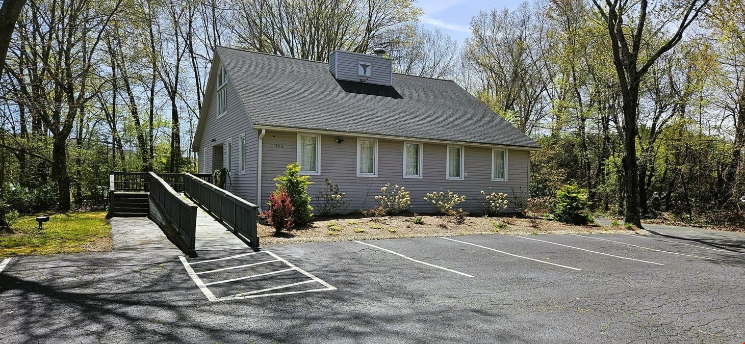 102 Hopmeadow Street