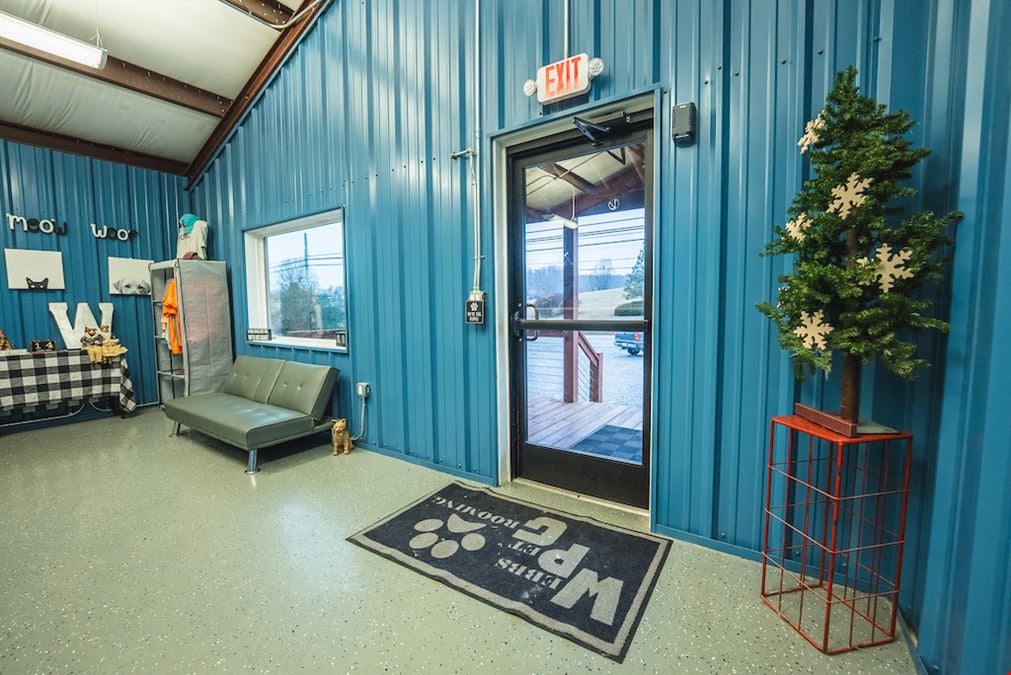 Commercial Building in Abingdon, VA for Sale
