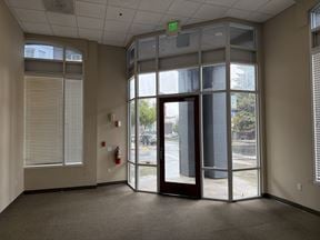 Prominent North Berkeley Corner – Office or Retail Use