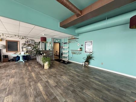 Preview of Retail space for Rent at 5025 Parkwood Road