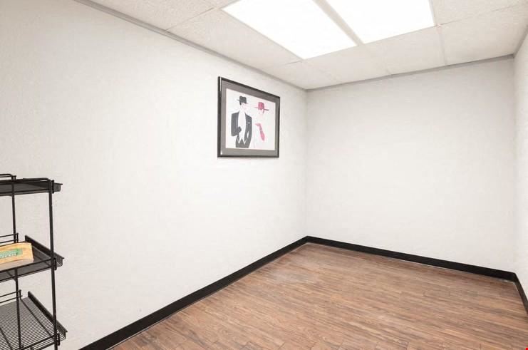 Freestanding Office/Warehouse Building
