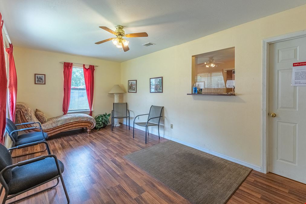 Riviera Place Apartments