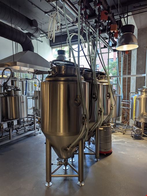 Former Tap Room & School |  West Loop – Sublease Opportunity