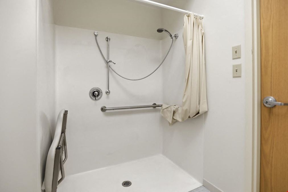 Exceptional Industrial Flex Condominium Unit for Lease in Lawrence, MA