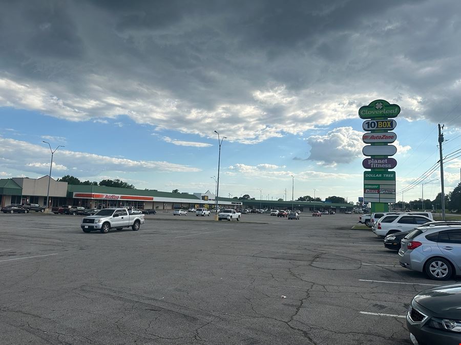 250 Cloverleaf Plaza