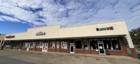 Preview of Retail space for Rent at 881 Highway 51 S