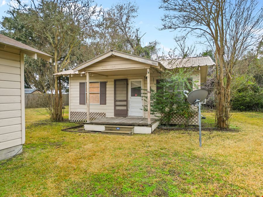 Prime Investment Opportunity: Vacant Multi-Family Property Near Sam Houston State University