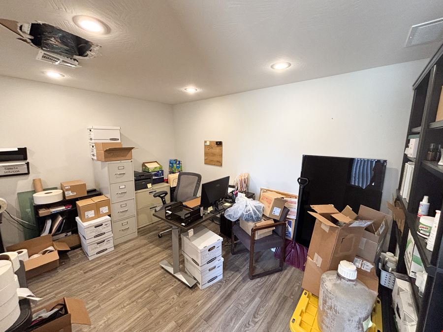 FOR LEASE: Ozark Office/Warehouse Space
