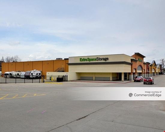 Preview of Retail space for Rent at 5518 South Van Winkle
