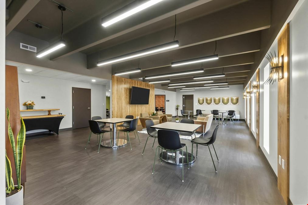 1427 Thomas Drive - Suite 7