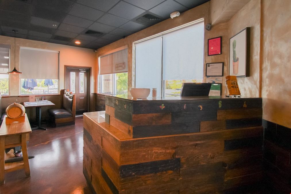 High-Visibility Restaurant Property W/ Drive-Thru I Waukesha, WI I Sale or Lease