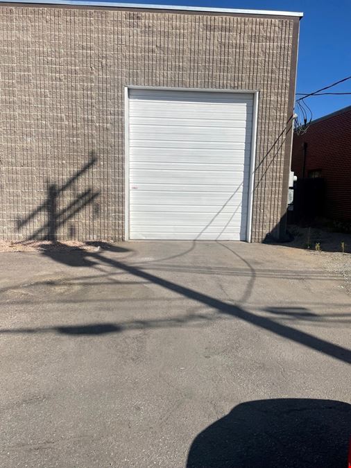 6863 - 6865 E 48th Ave