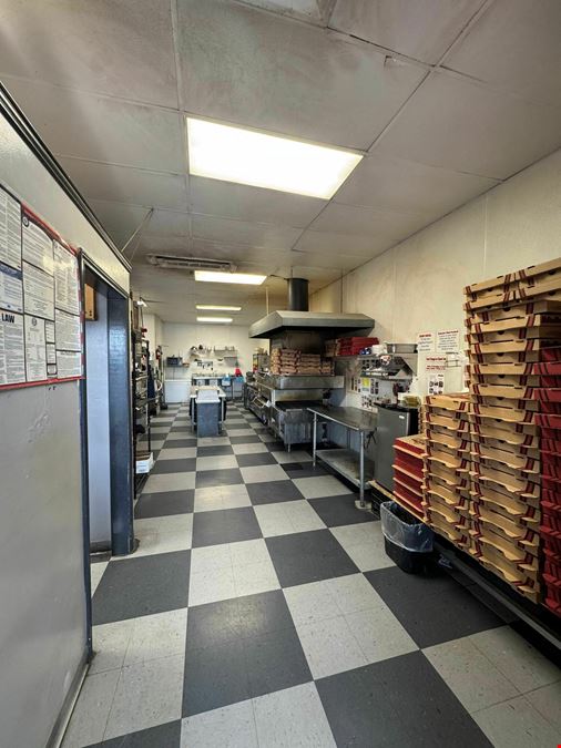 Mr. Jim's Pizza