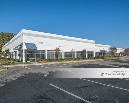 Preview of commercial space at 860 Aviation Parkway