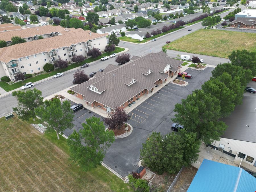 Unit A - Country Manor Building