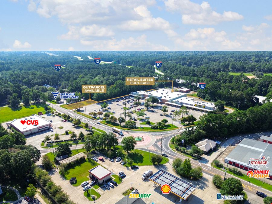Country Club Plaza: Highly Visible Retail Center at I-12 / I-59 Interchange