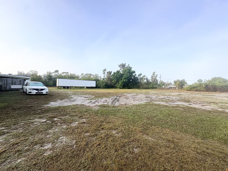 Rare Retail and Warehouse Opportunity on US-41
