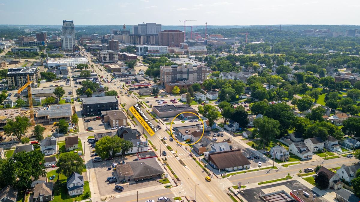 Flexible Commercial Space on Broadway Ave
