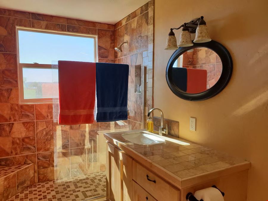 Turn-Key B&B, Restaurant, Retreat & Lodge Investment Opportunity
