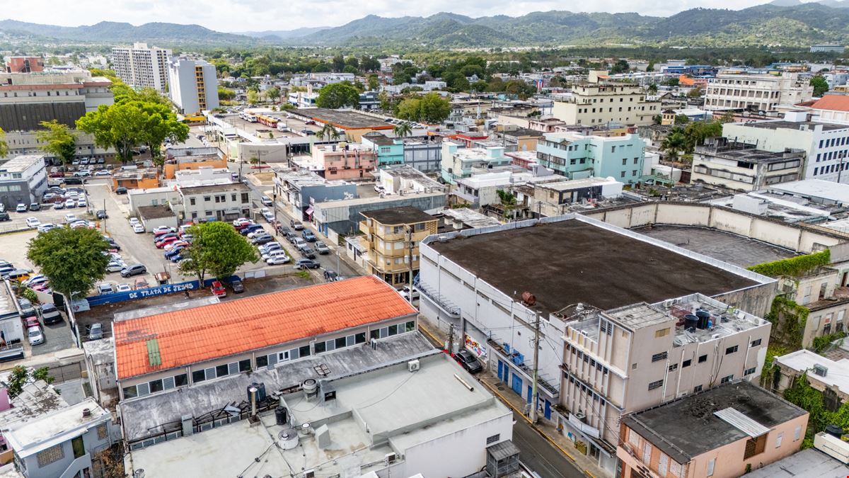 Prime Corner Commercial Building @ Downtown Caguas - For Sale