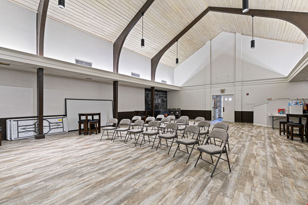 35,000 SF Church & 20,000 SF Youth Center For Sale in Downtown Greenville, TX