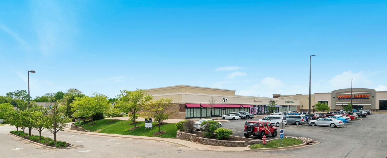 Shoppes at College Hills
