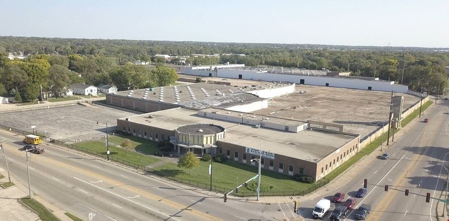 Preview of Industrial space for Rent at 711 Harrison Ave