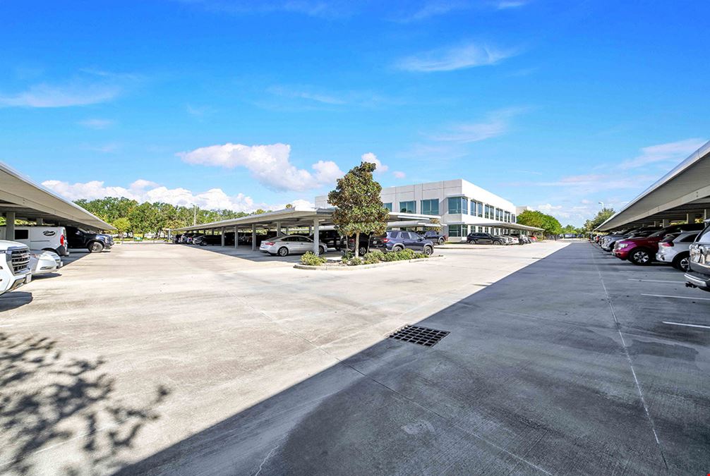 681 Greens Parkway (R2054)