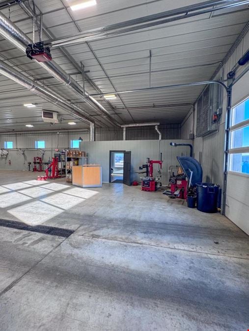 375 22nd St - Warehouse For Sale