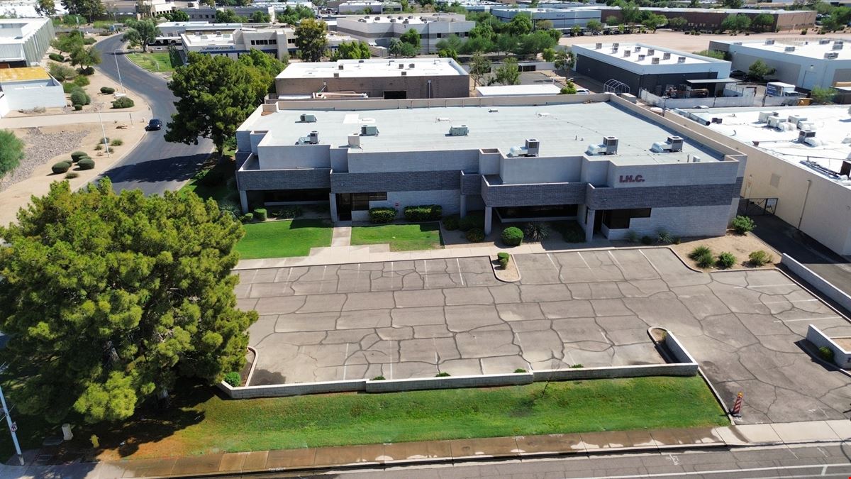 2001 W Alameda Dr