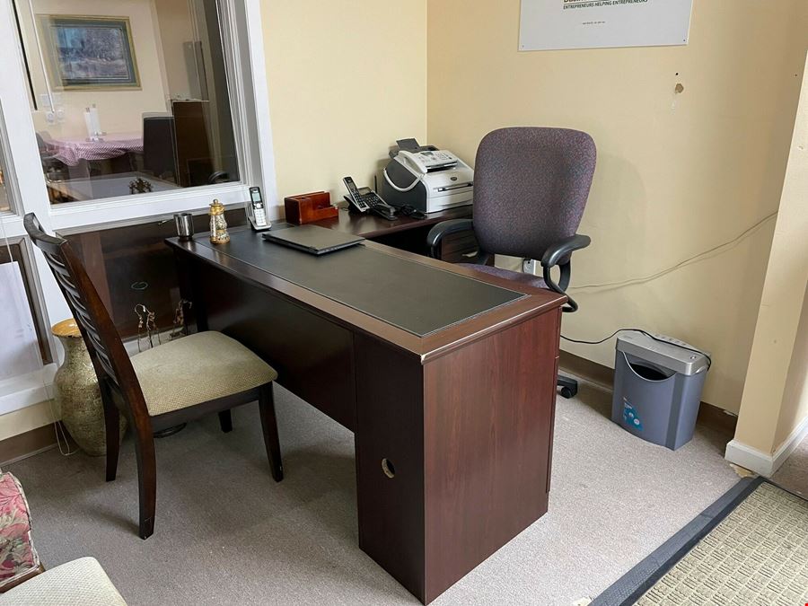 ±1,100 SF Professional Office Condo