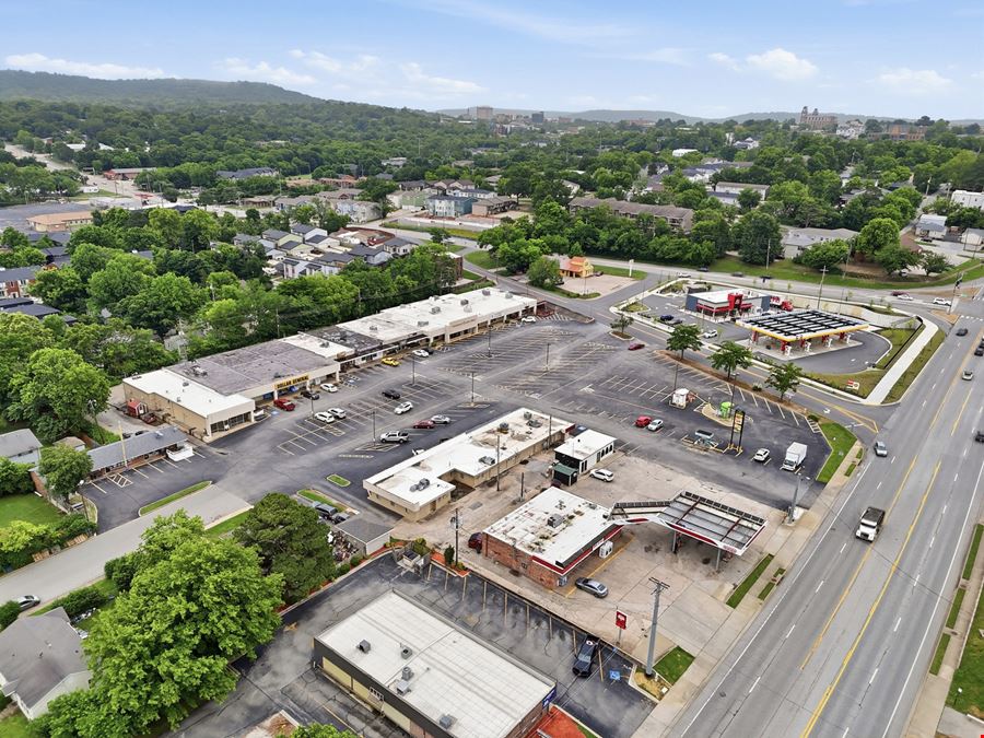 Oak Plaza