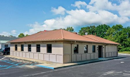 Preview of Retail space for Sale at 1385 1st St N