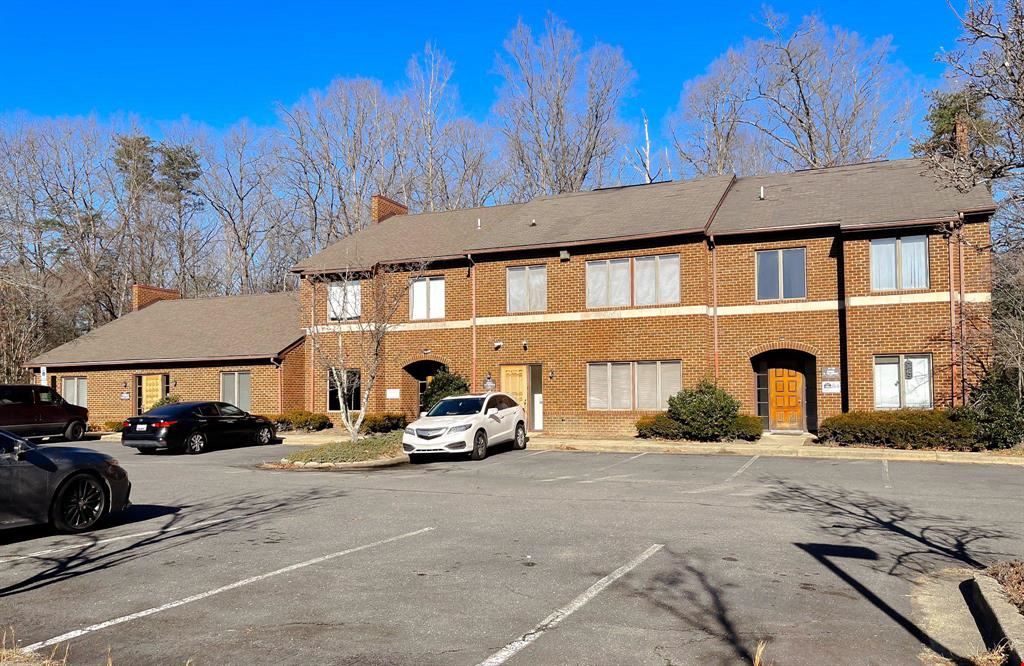 Established Office Campus Minutes from Route 5 & Capital Beltway