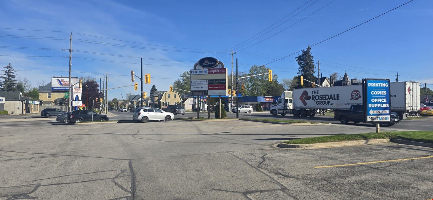10 Metcalfe Street W, Strathroy 