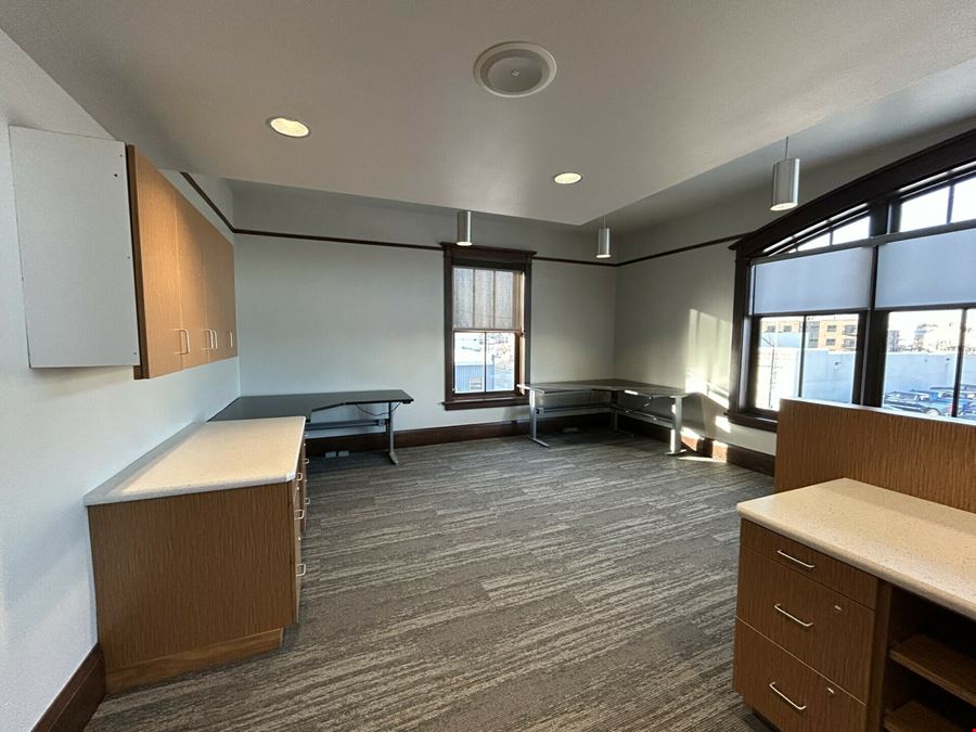 600 E. 7th Street, 2nd Floor