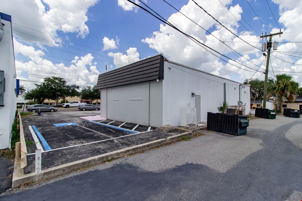 Prime Retail / Office Near Southgate Publix