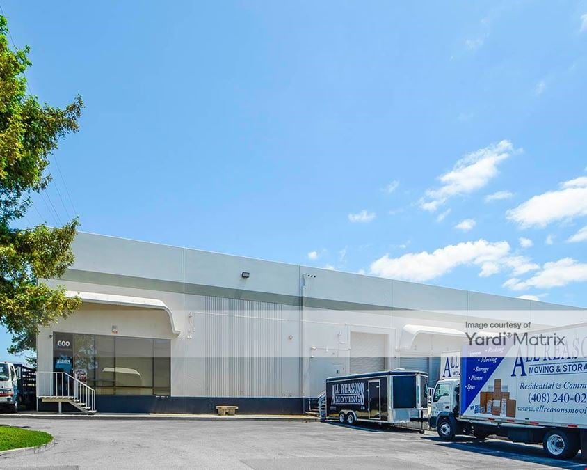 Trimble Distribution Center - 500-620 East Trimble Road