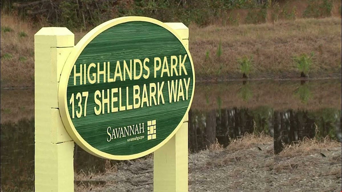 Highlands Park: Commercial Lot