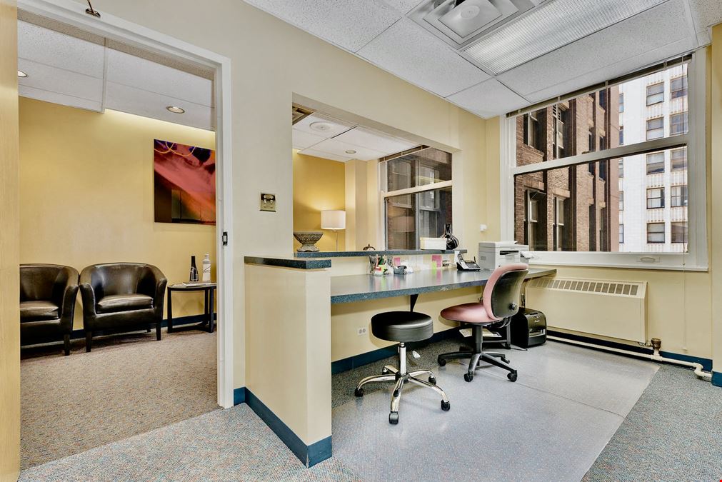 111 N Wabash Ave, Unit 1210, Chicago, IL
