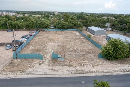 Preview of Land space for Rent at 1004 S West Dr