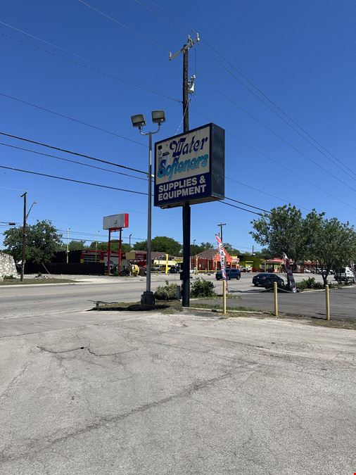 12610 Nacogdoches