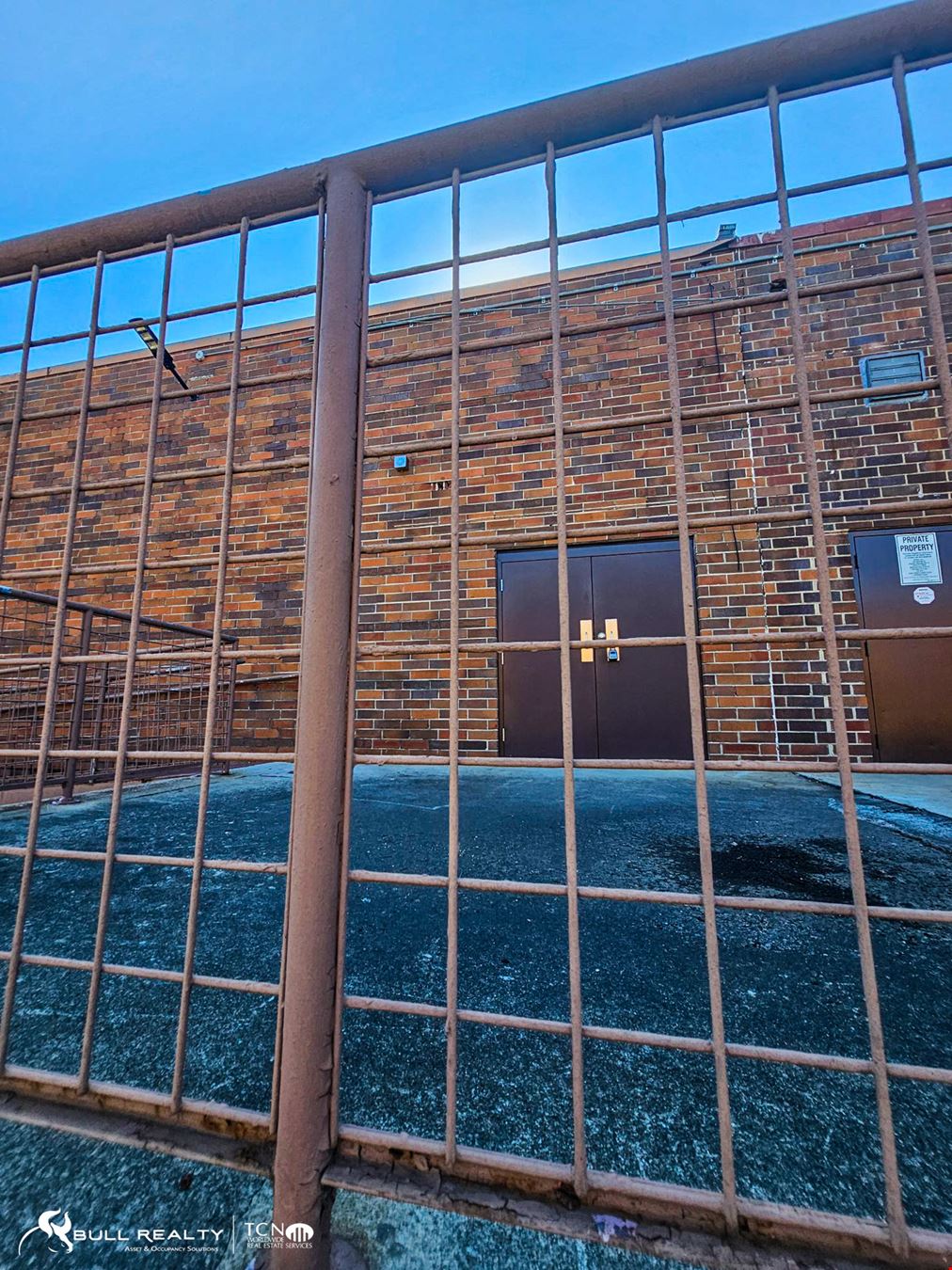 Industrial Suite for Lease | ±5,750 SF