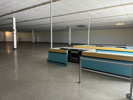 Preview of Retail space for Rent at 230 North Courtenay Parkway