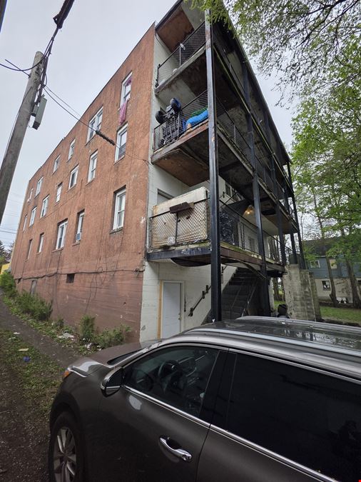 3205 E Main St