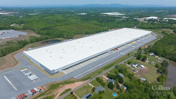 ±1,400,580-SF Move-In Ready Industrial Distribution Center Available for Sublease